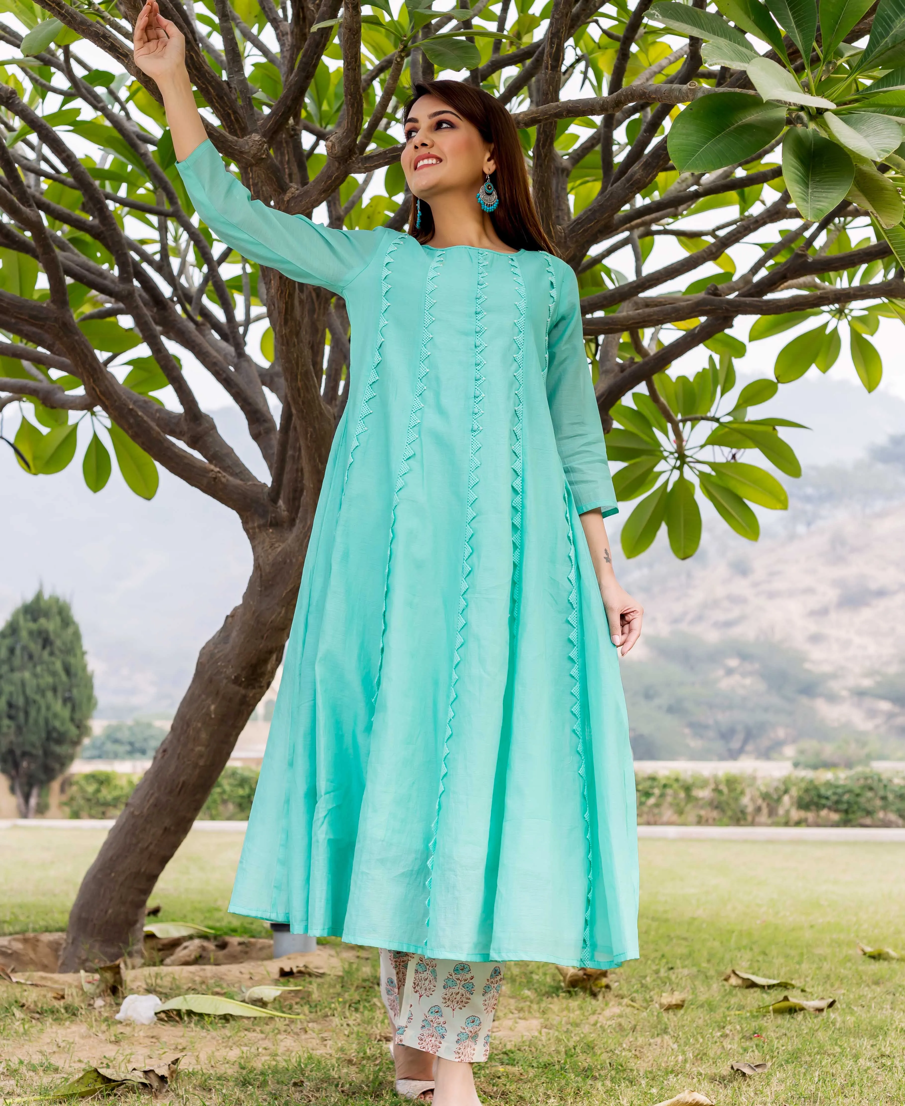 Aryahi Sea Green Chanderi Embroidered Kurta