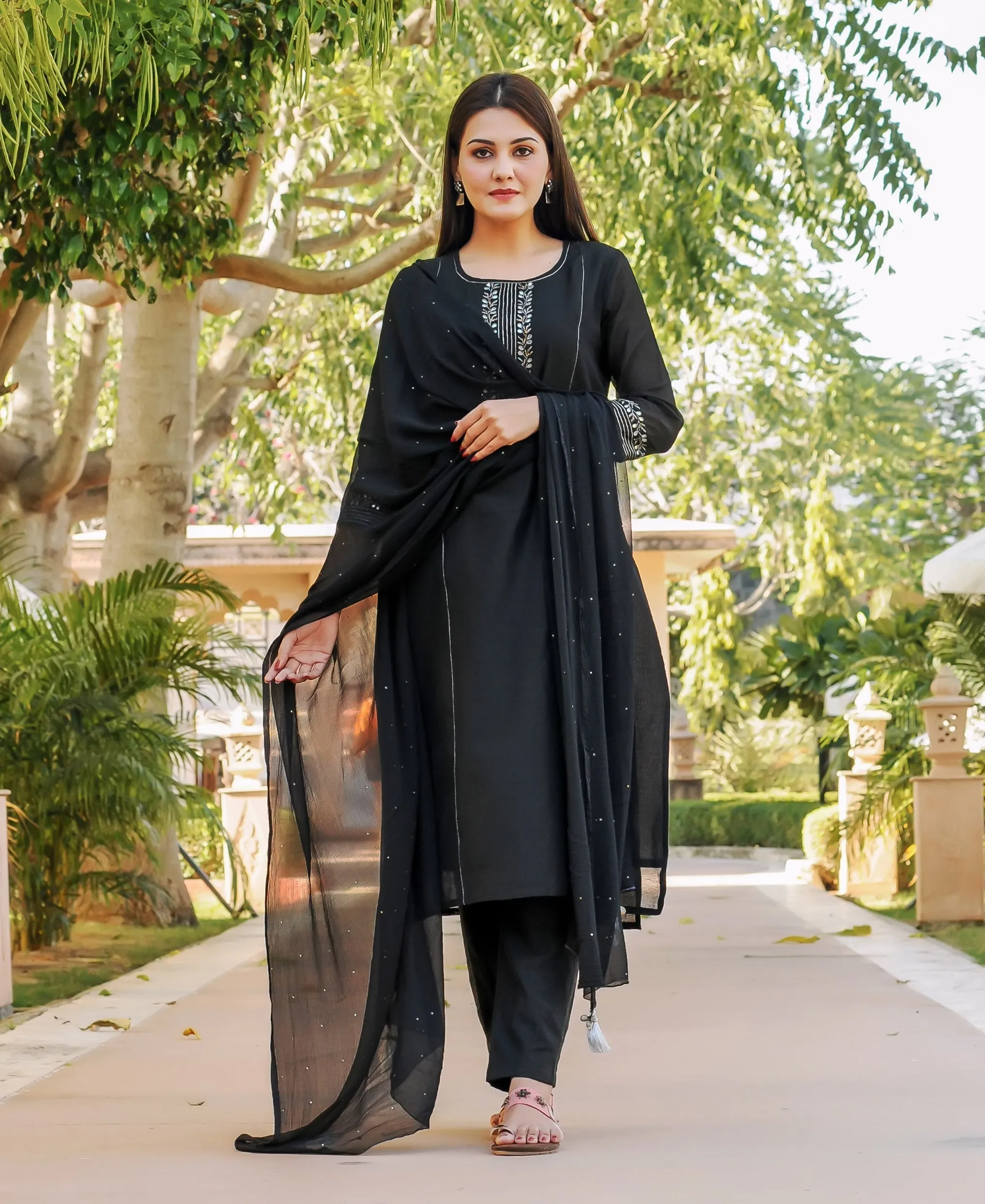 Kavya Black Hand Embroidered Kurta