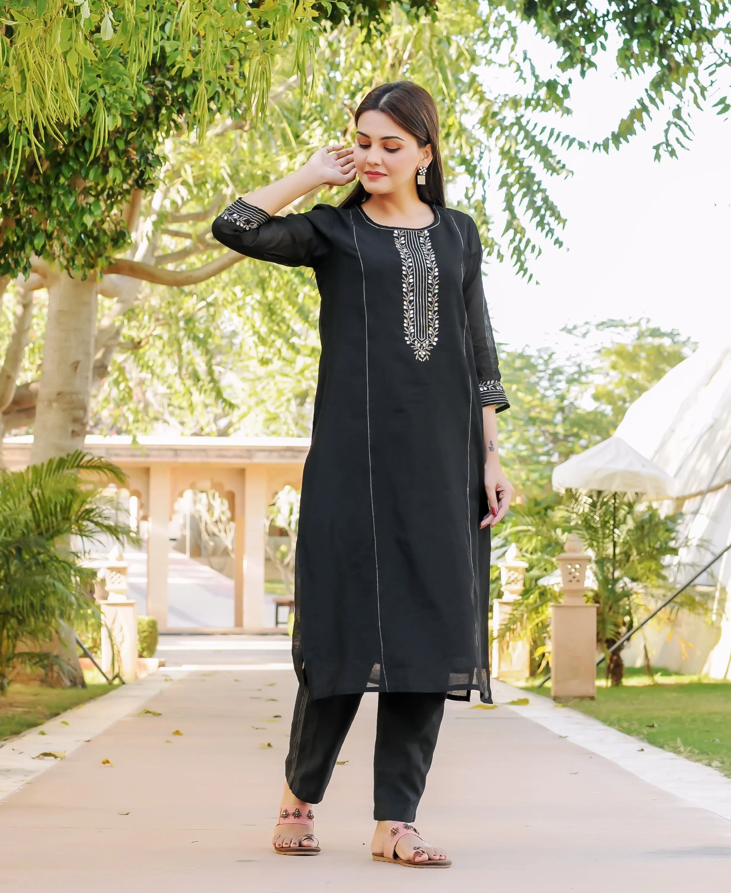 Kavya Black Hand Embroidered Kurta