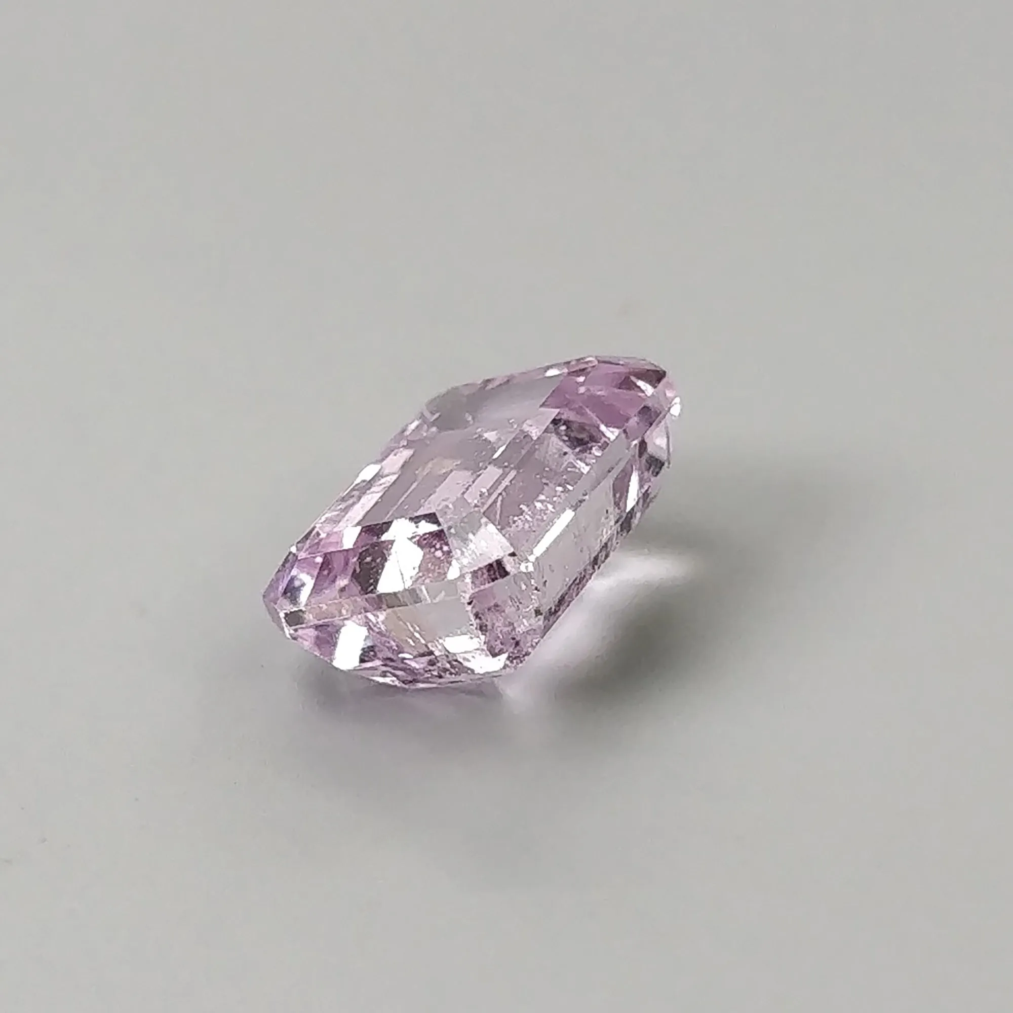 KUNZITE Gemstone Normal Cut : 3.75cts Natural Untreated Unheated Purple Kunzite Cushion Shape 10*7.5mm