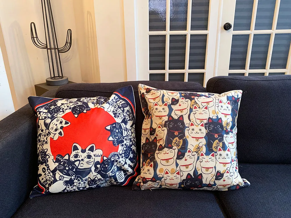 Square Toss Cushion Cover | Lucky Cat Maneki-Neko